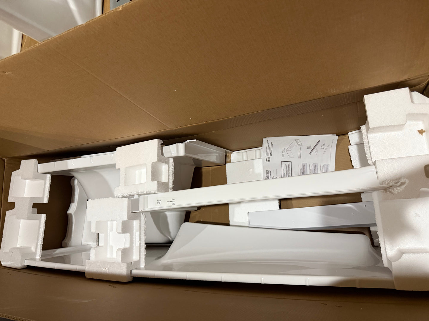 Classic 500 left Seat 60 in. W x 17.13 in. H 3-Piece Direct-to-Stud Alcove Shower Wall Surround in High Gloss White