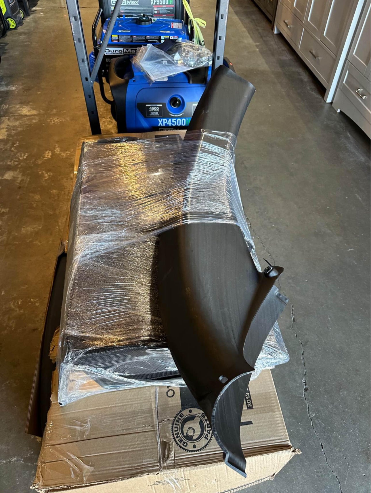 MTD Genuine Factory Parts
Original Equipment 30 in. Double Bagger for Cub Cadet, Troy-Bilt and Craf