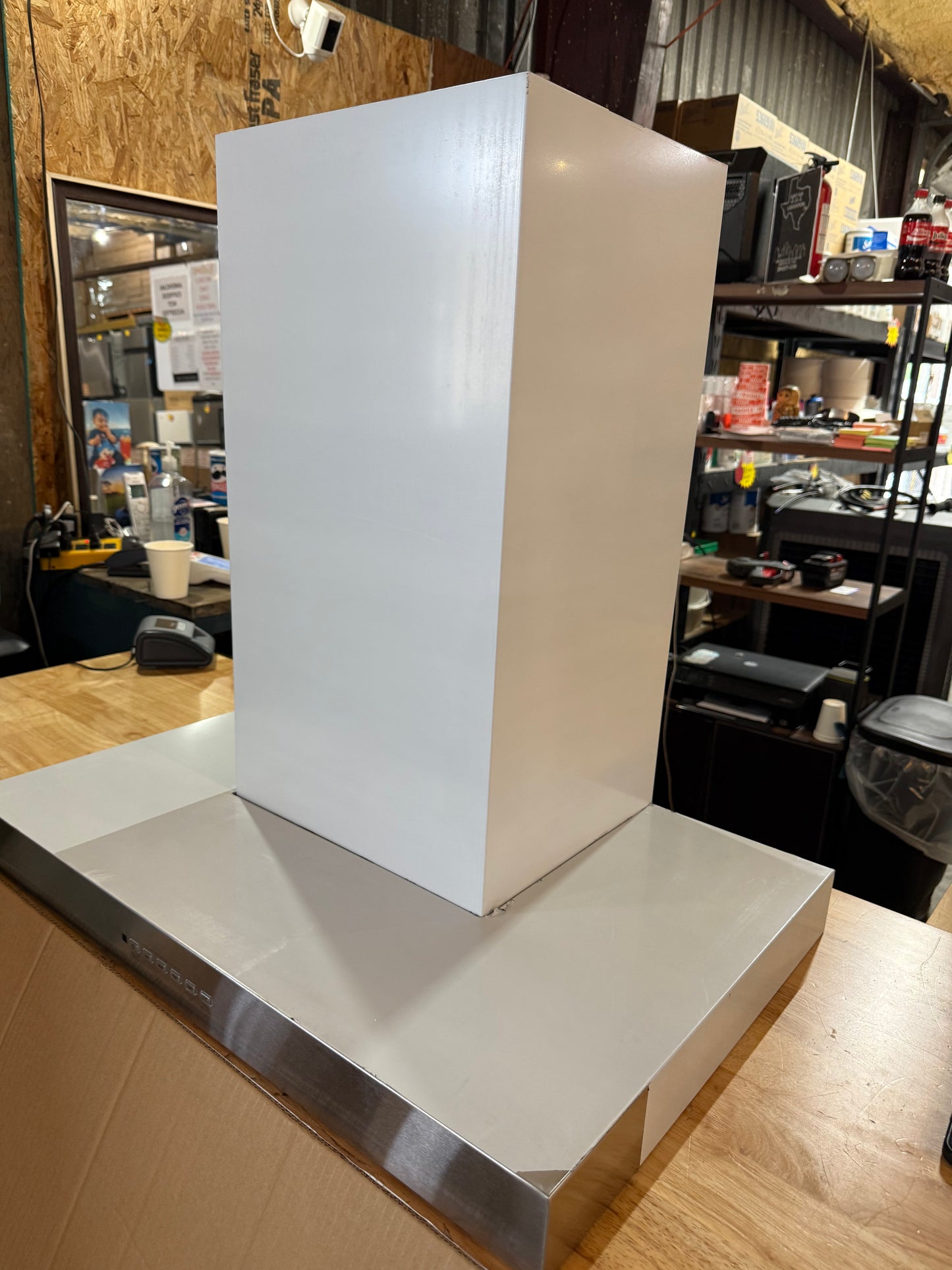 GE 30 inch Convertible 350-CFM Stainless Steel Wall-Mounted Range Hood with Charcoal Filter