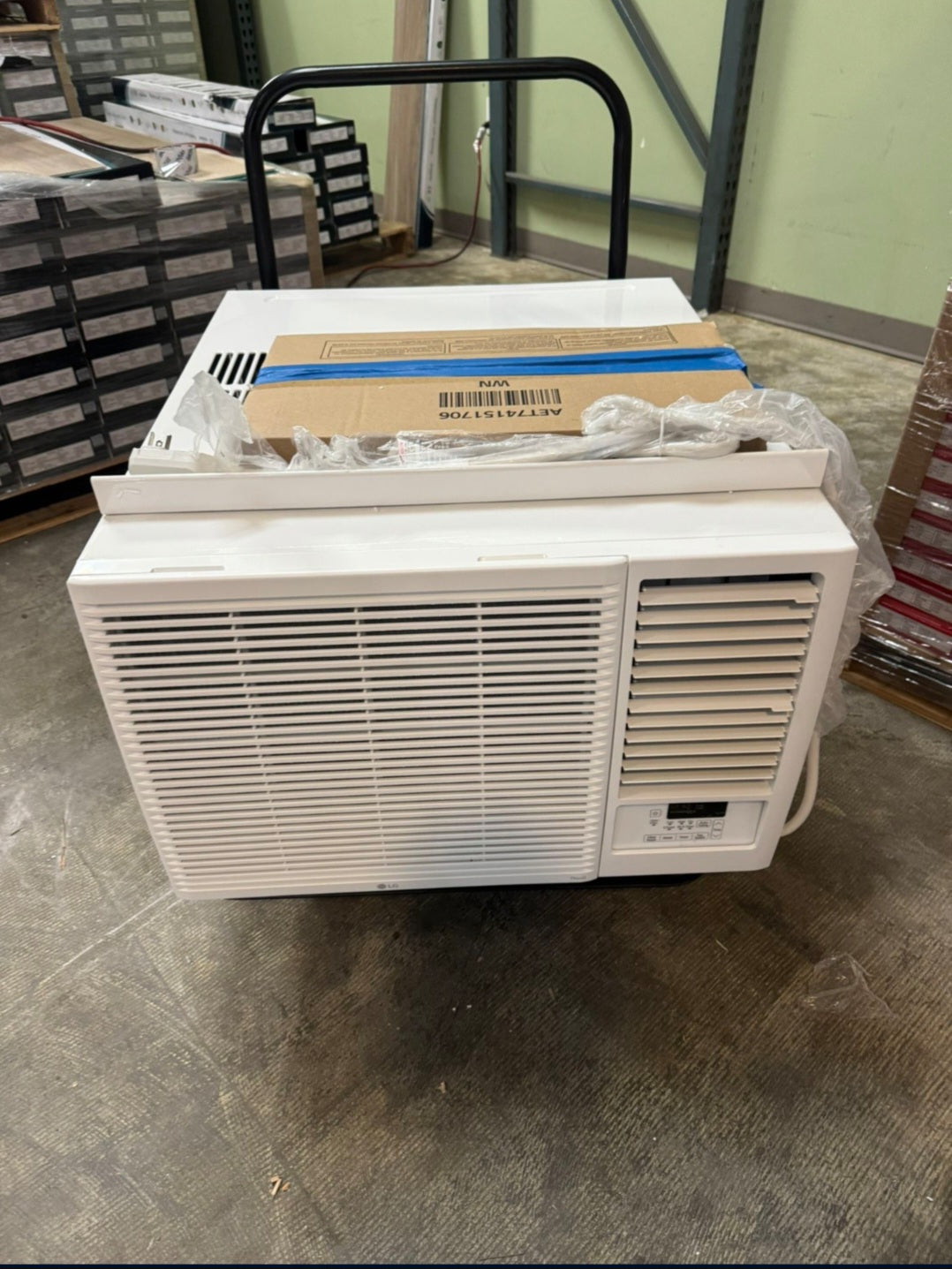 LG 23,000 BTU 230/208V Window Air Conditioner Cools 1400 Sq. Ft. with Heater, Wi-Fi Enabled and Dehumidifier in White
