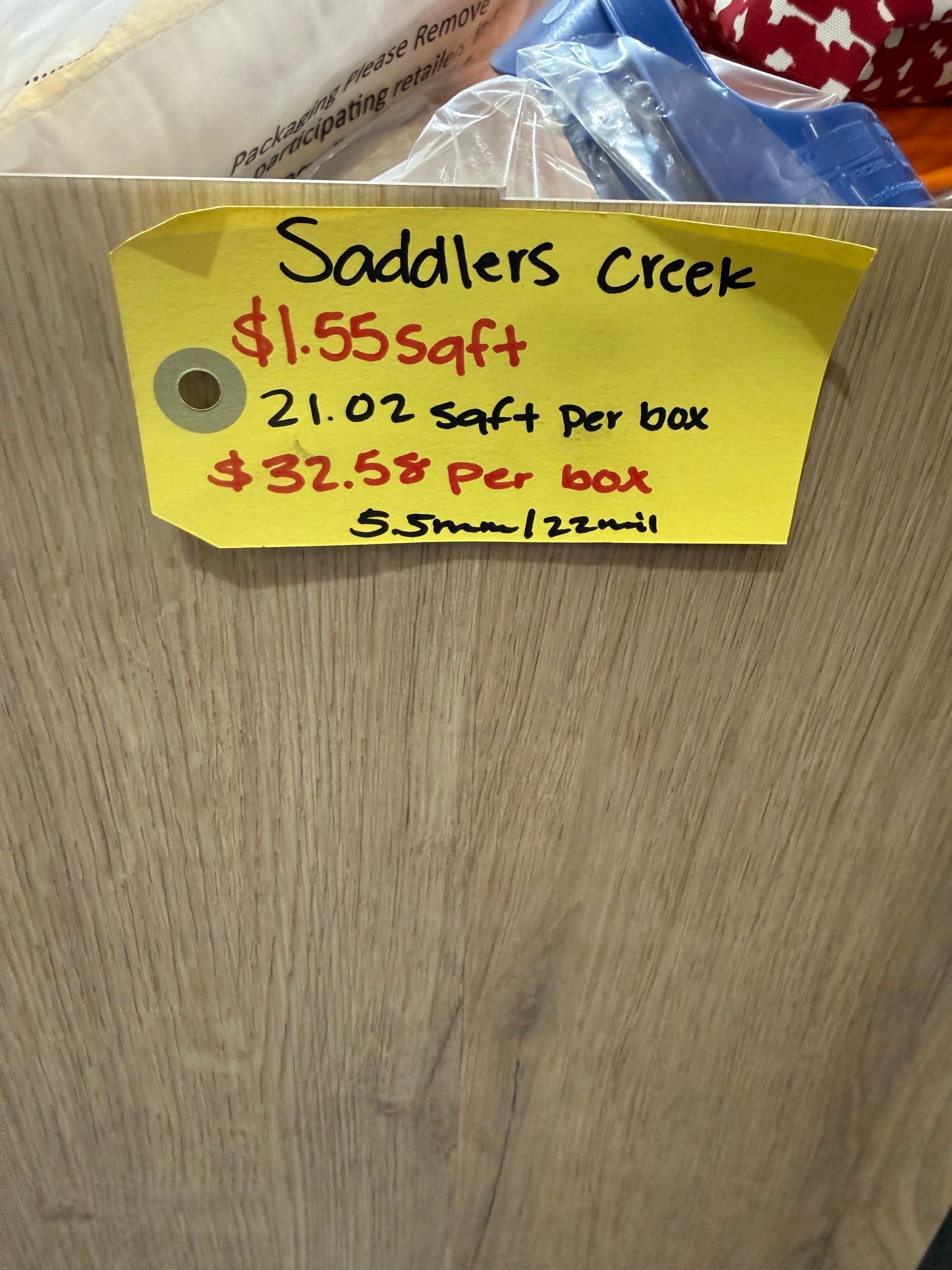 Saddlers creek Vynil flooring waterproof ( 21.02 sq ft