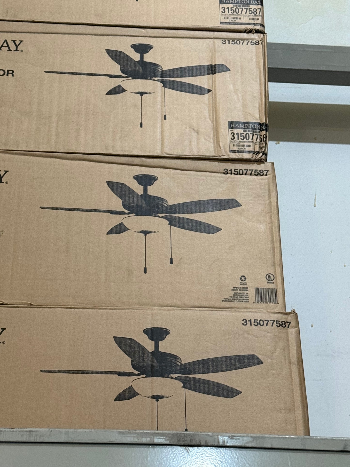 Hampton bay North pond fan 52 in indoor/ outdoor