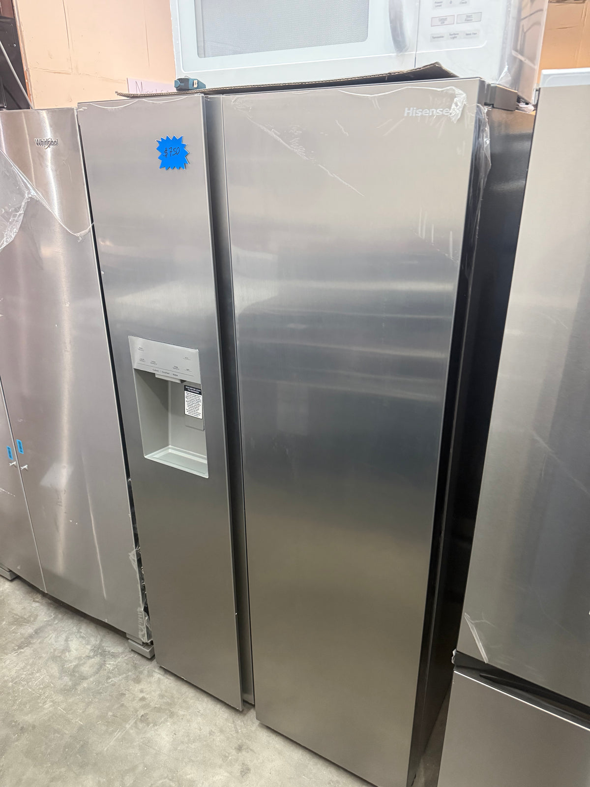 Hisense Ultra Capacity 29.1-cu ft Standard-Depth 36-in Wide Side-by-Side Refrigerator with Ice Maker ,Water