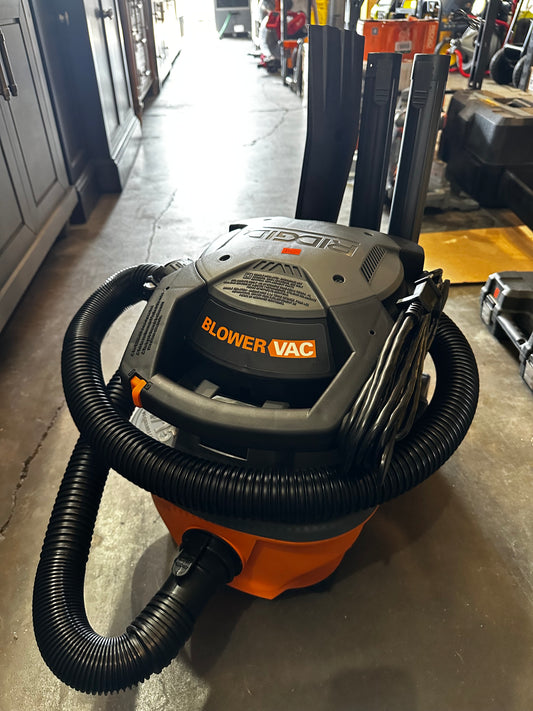 RIDGID
4 Gallon 6.0 Peak HP Wet/Dry Shop Vacuum with Detachable Blower, Fine Dust Filter, Locking Ho