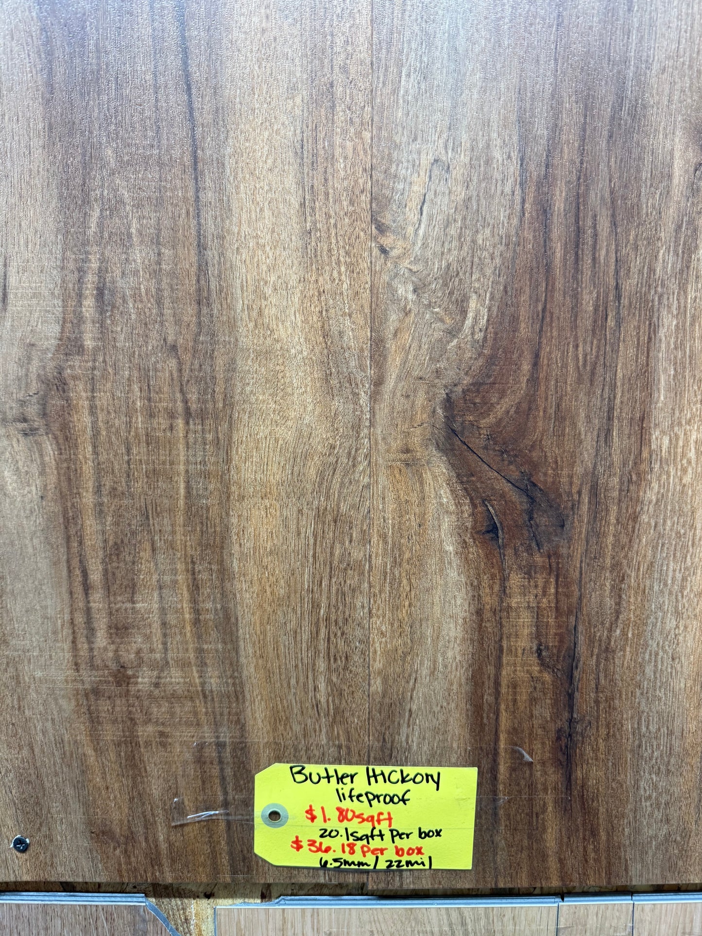 Lifeproof Vynil flooring 6.5mm 22mil ( 20.01 sq ft per box