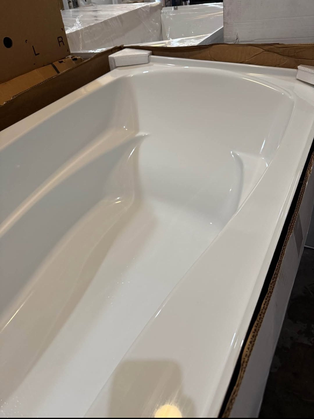 KOHLER
Mariposa 72 in. x 36 in. Soaking Bathtub with Right-Hand Drain in White, Integral Flange